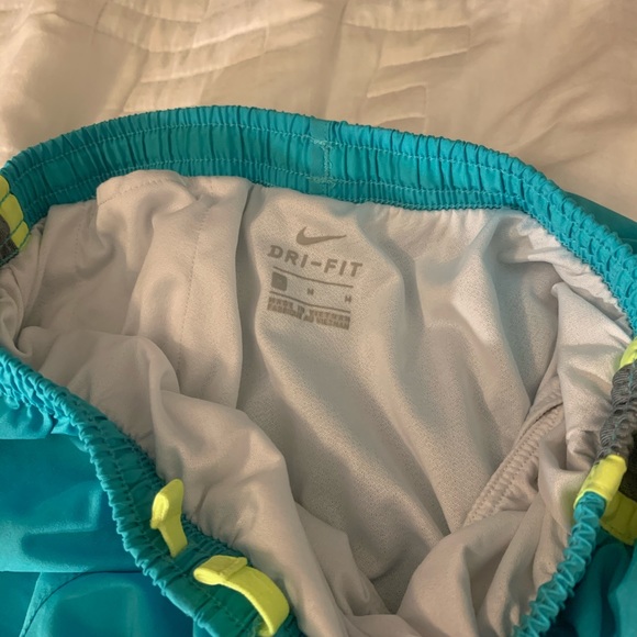 Nike Tempo Running Shorts - Picture 3 of 3